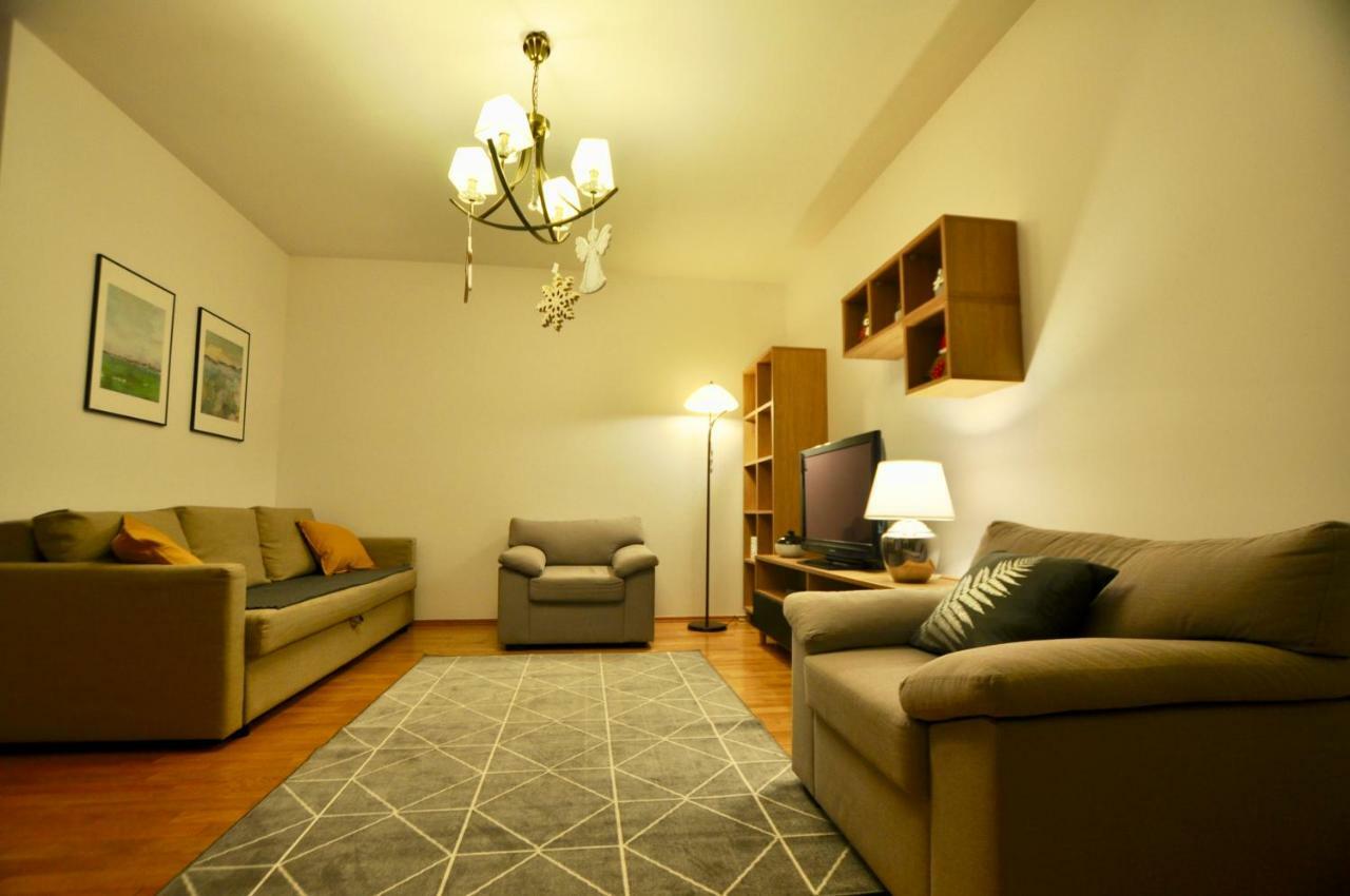 Mlociny Metro Apartment Varsóvia Exterior foto